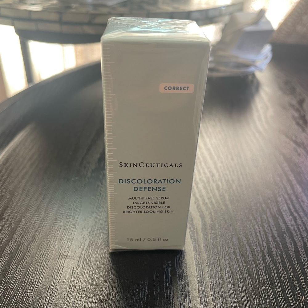 SkinCeuticals Discoloration Defense